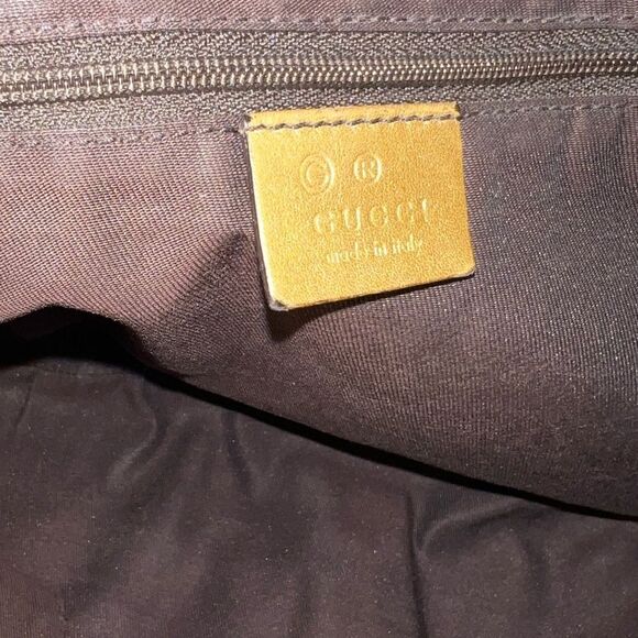 Authentic Gucci D Ring Handbag - Picture 7 of 10